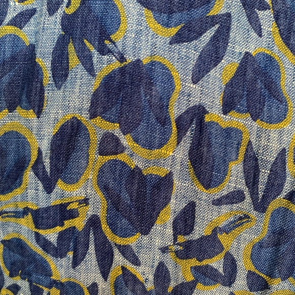 Rodd & Gunn Linen Button Down Shirt - Picture 3 of 4